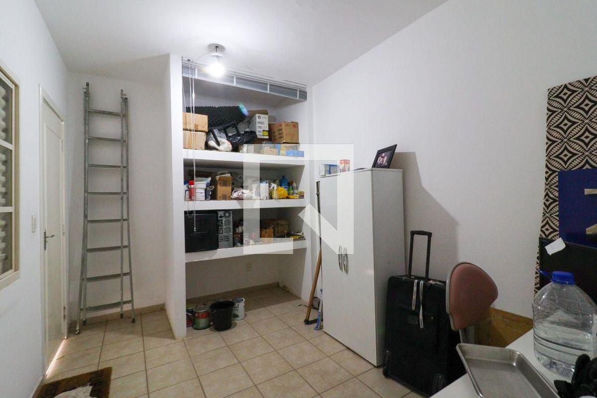 Casa à Venda - Guanabara, 1 Quarto,  300 m2 em , Campinas - sp | SoloBR
