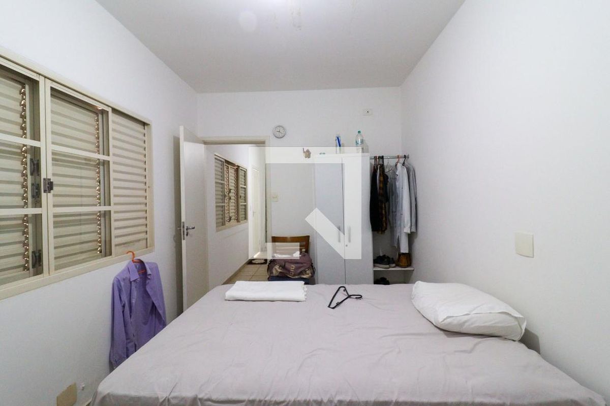 Casa à Venda - Guanabara, 1 Quarto,  300 m2 em , Campinas - sp | SoloBR