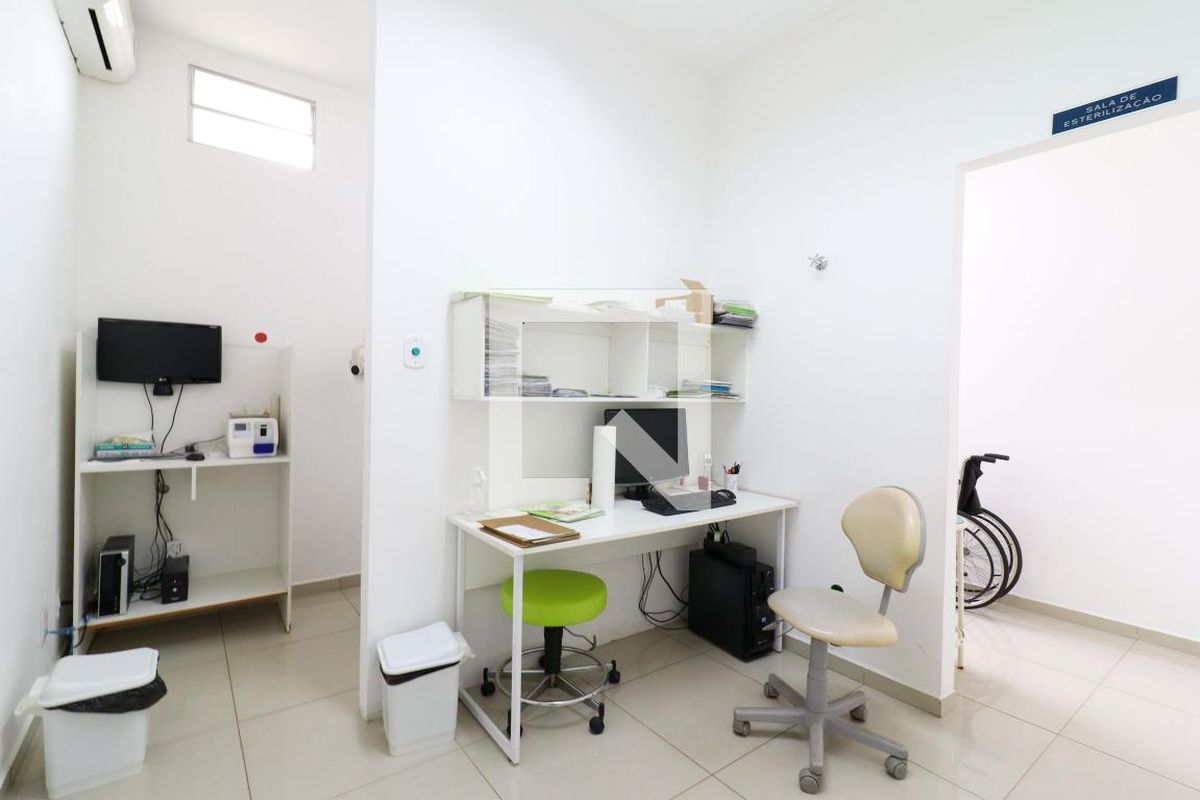 Casa à Venda - Guanabara, 1 Quarto,  300 m2 em , Campinas - sp | SoloBR