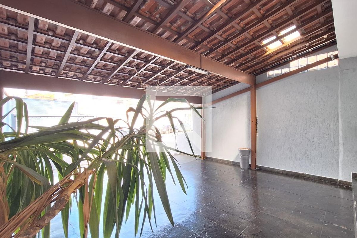 Casa, 3 quartos, 249 m² - Foto 54