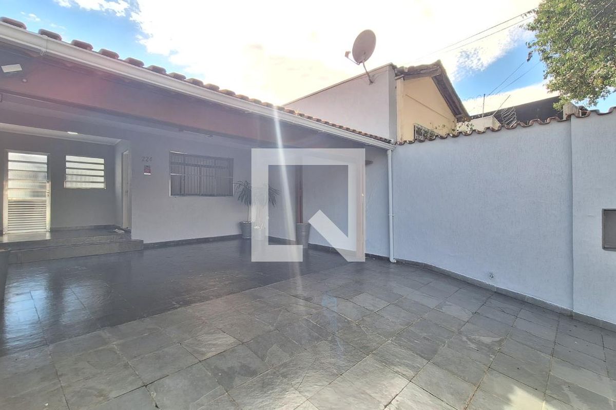 Casa, 3 quartos, 249 m² - Foto 56
