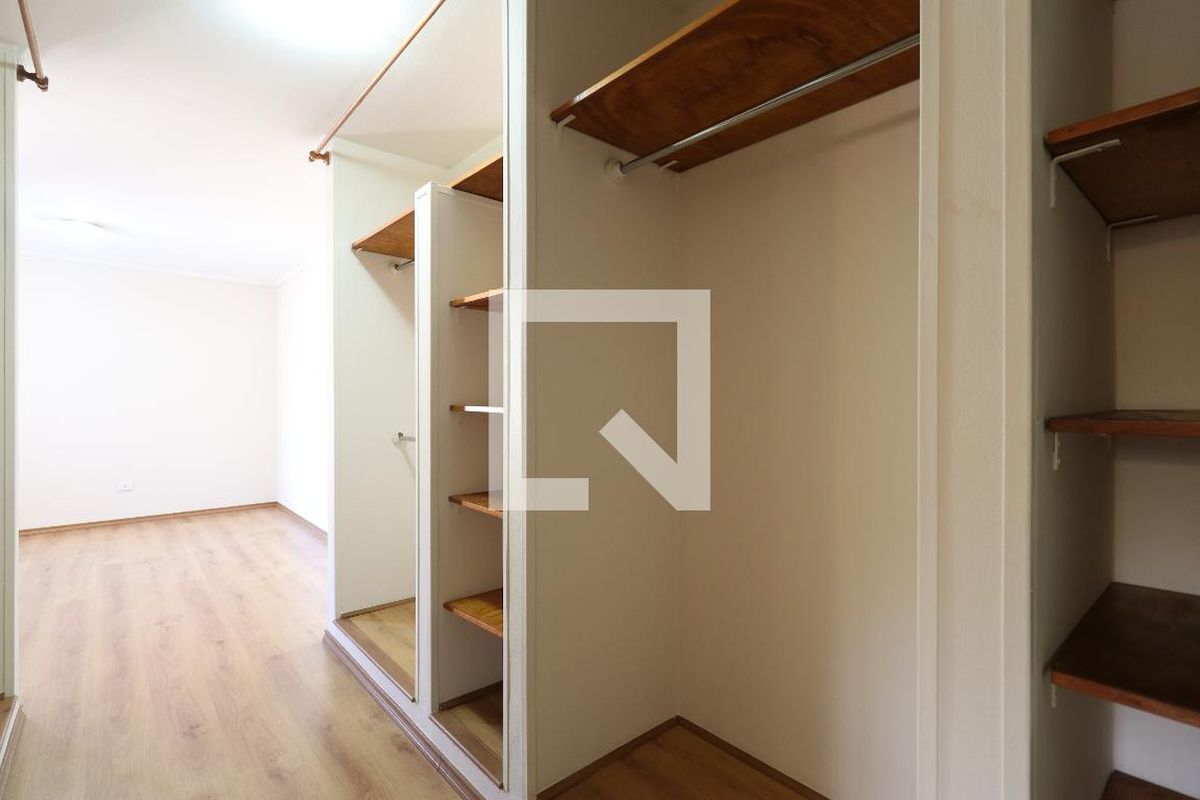 Casa, 3 quartos, 249 m² - Foto 34