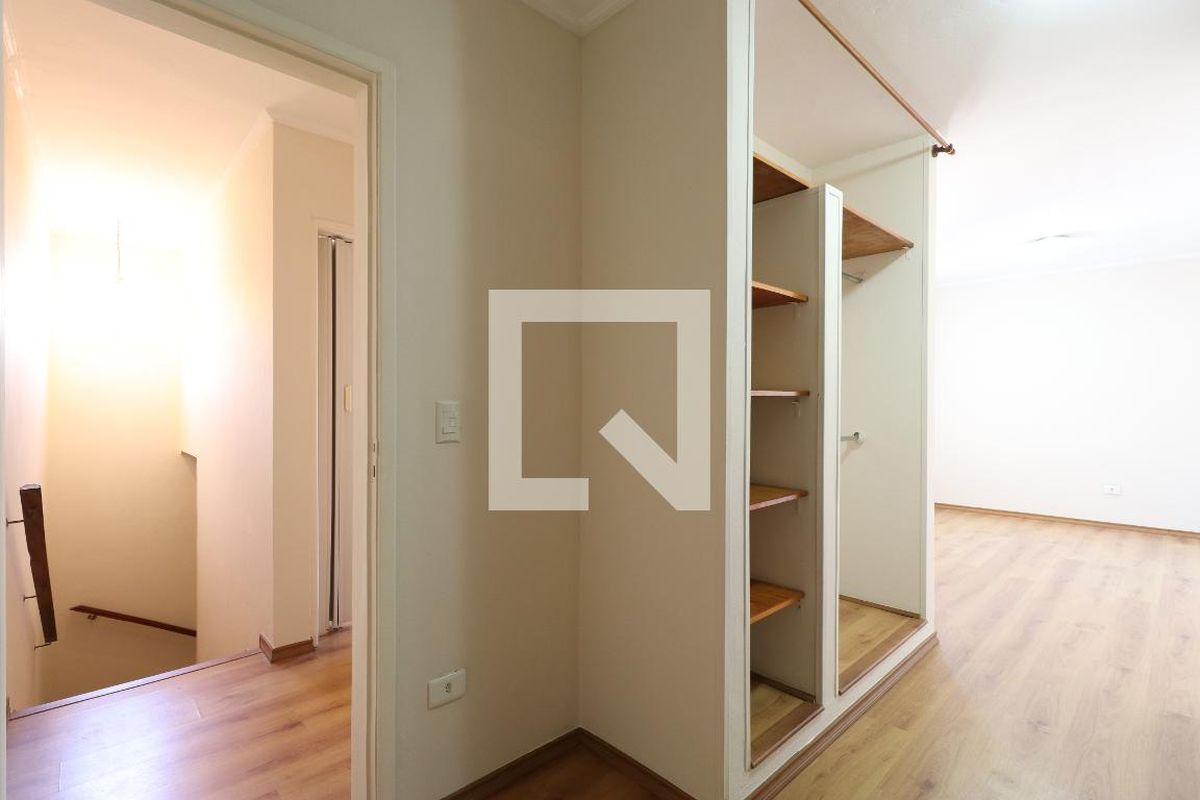 Casa, 3 quartos, 249 m² - Foto 35