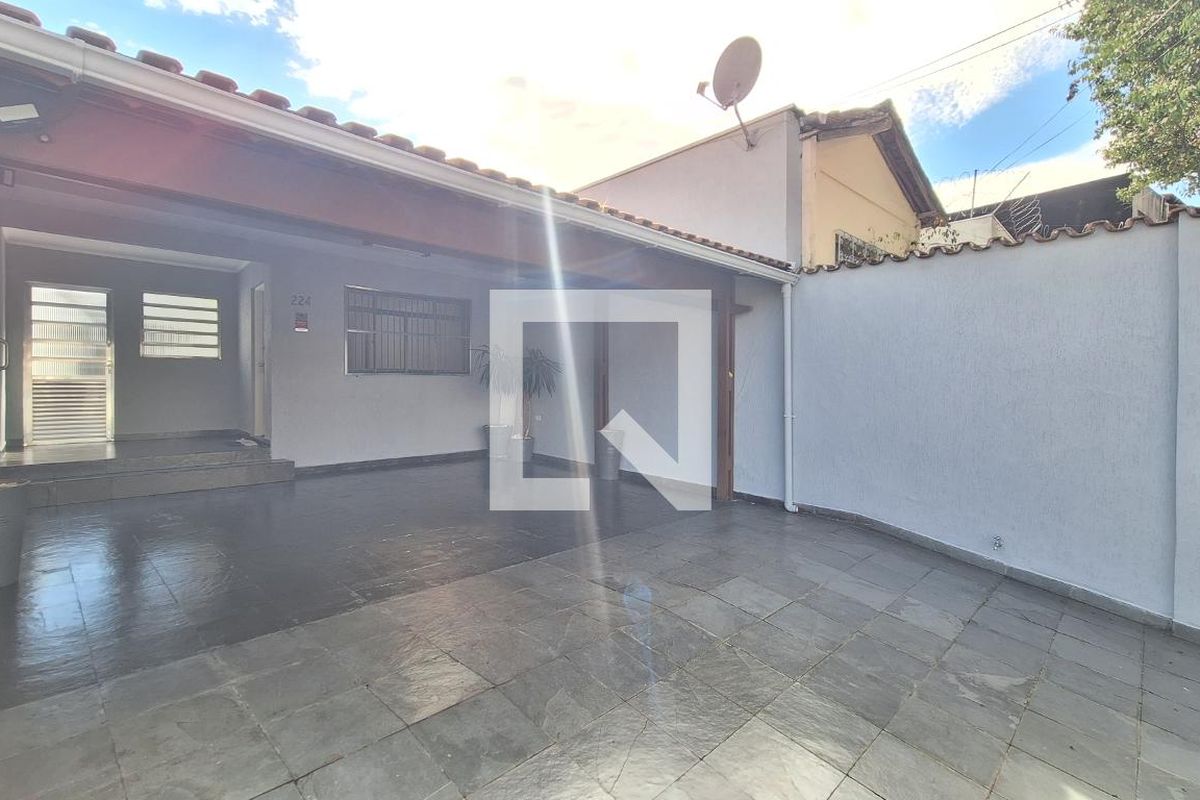 Casa, 3 quartos, 249 m² - Foto 57