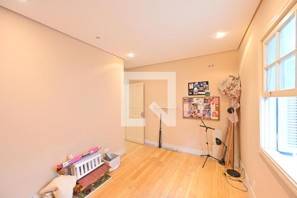 Casa, 4 quartos, 200 m² - Foto 12