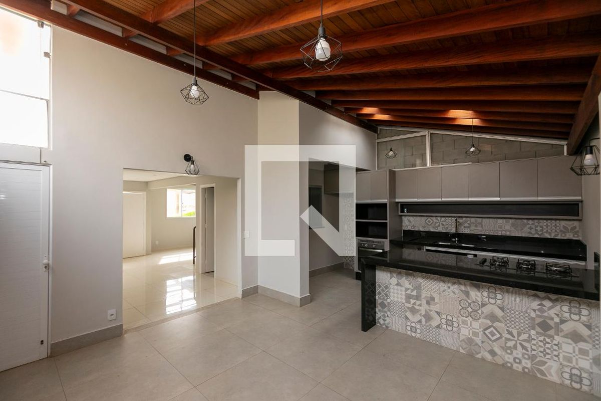 Casa à Venda - Mansões Santo Antônio, 2 Quartos,  110 m2 em , Campinas - sp | SoloBR