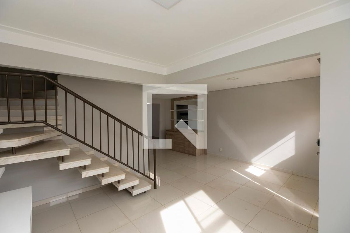 Casa à Venda - Mansões Santo Antônio, 2 Quartos,  110 m2 em , Campinas - sp | SoloBR