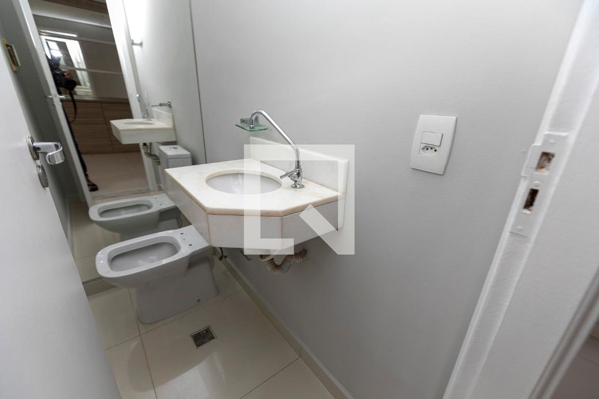 Casa à Venda - Mansões Santo Antônio, 2 Quartos,  110 m2 em , Campinas - sp | SoloBR