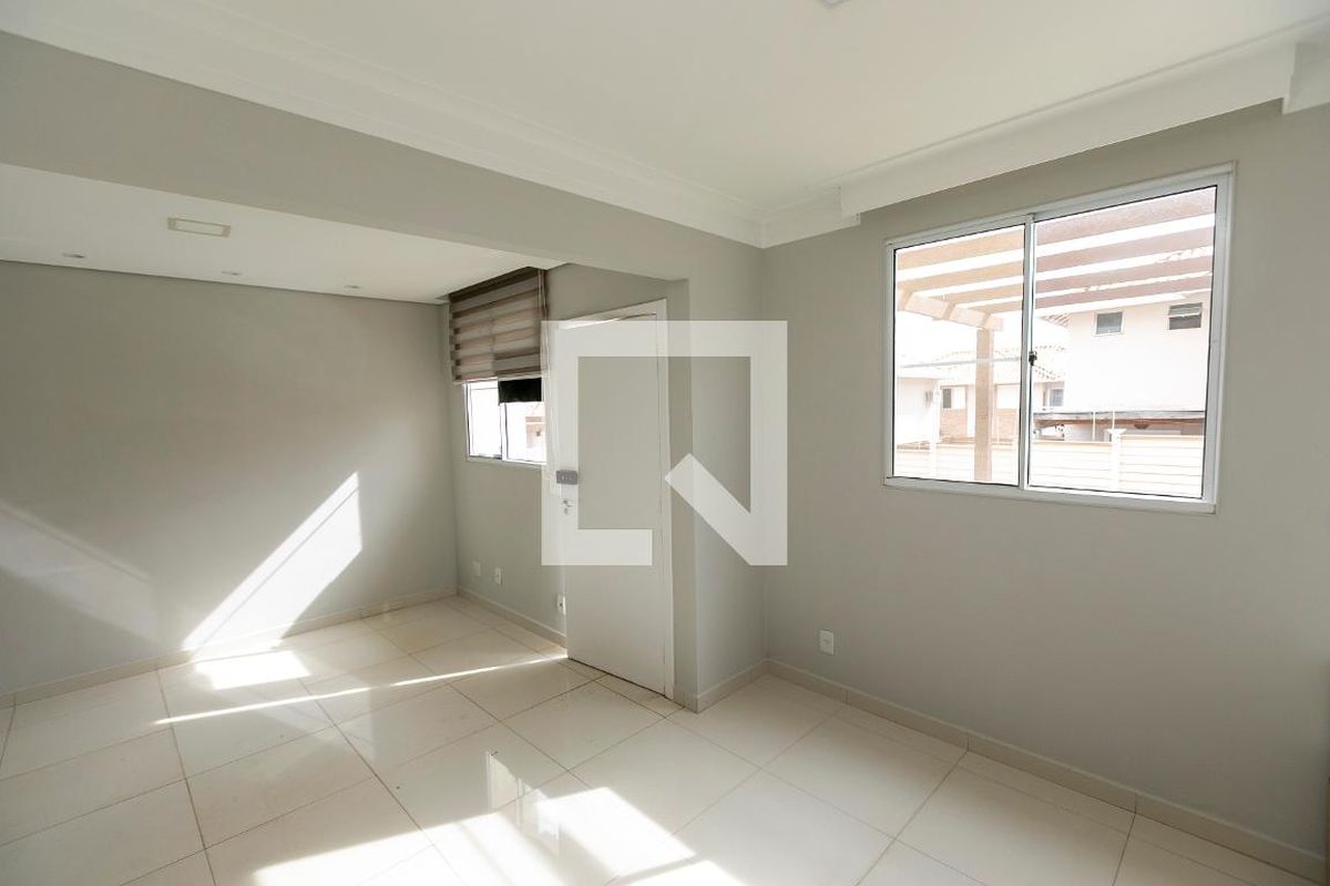 Casa à Venda - Mansões Santo Antônio, 2 Quartos,  110 m2 em , Campinas - sp | SoloBR
