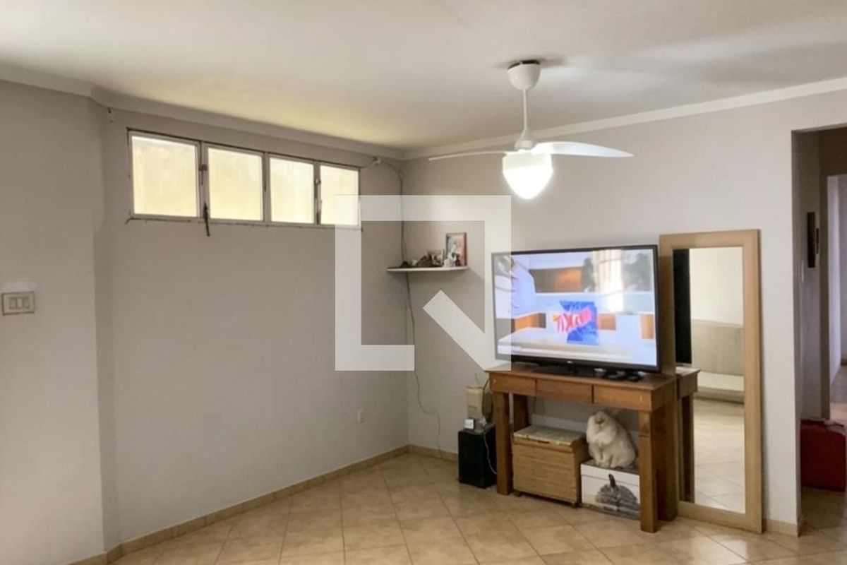 Casa, 3 quartos, 200 m² - Foto 3