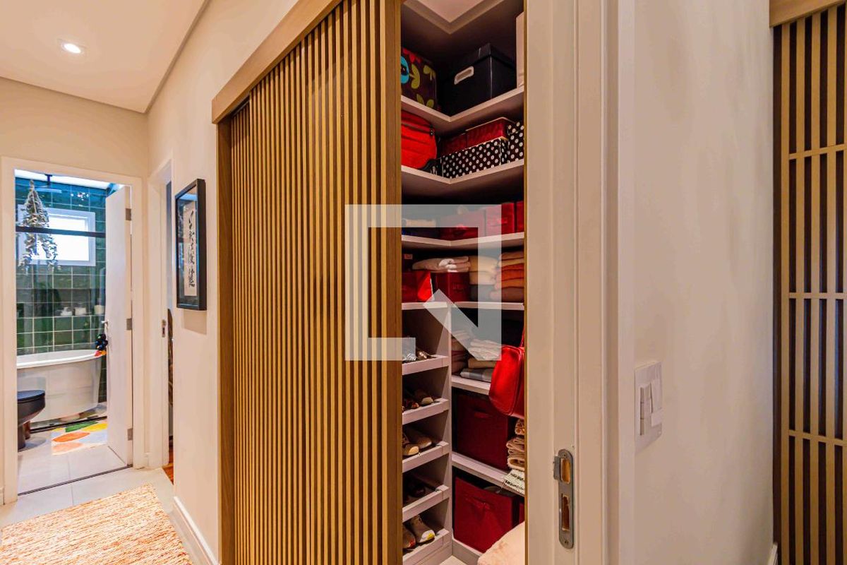 Apartamento, 3 quartos, 136 m² - Foto 12
