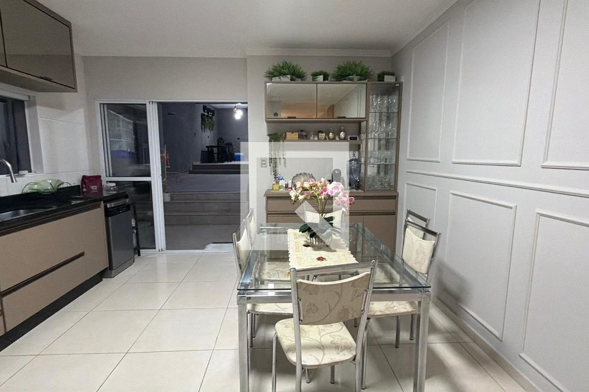 Casa, 3 quartos, 180 m² - Foto 38