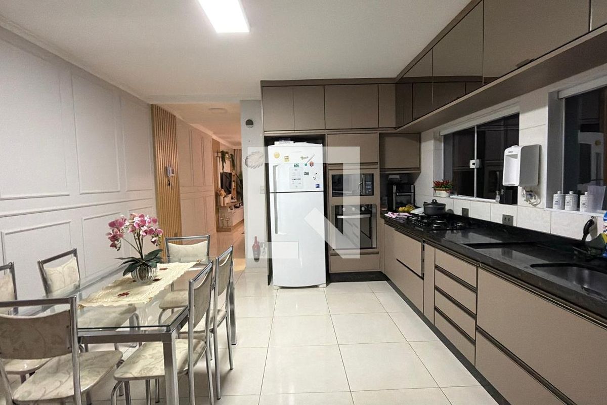 Casa, 3 quartos, 180 m² - Foto 41