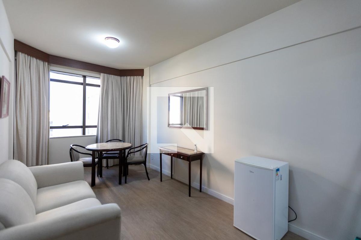 Apartamento à Venda - Centro, 1 Quarto,  50 m2 em , Campinas - sp | SoloBR