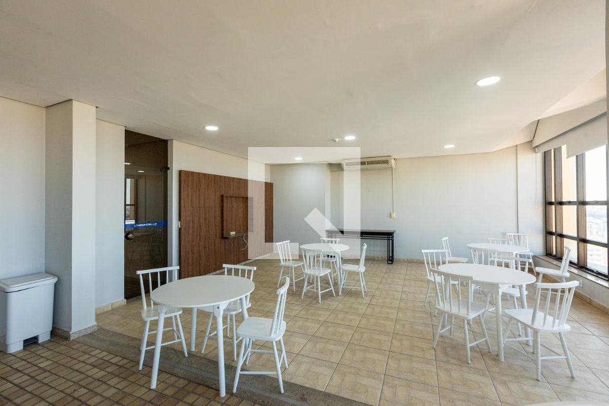 Apartamento à Venda - Centro, 1 Quarto,  50 m2 em , Campinas - sp | SoloBR