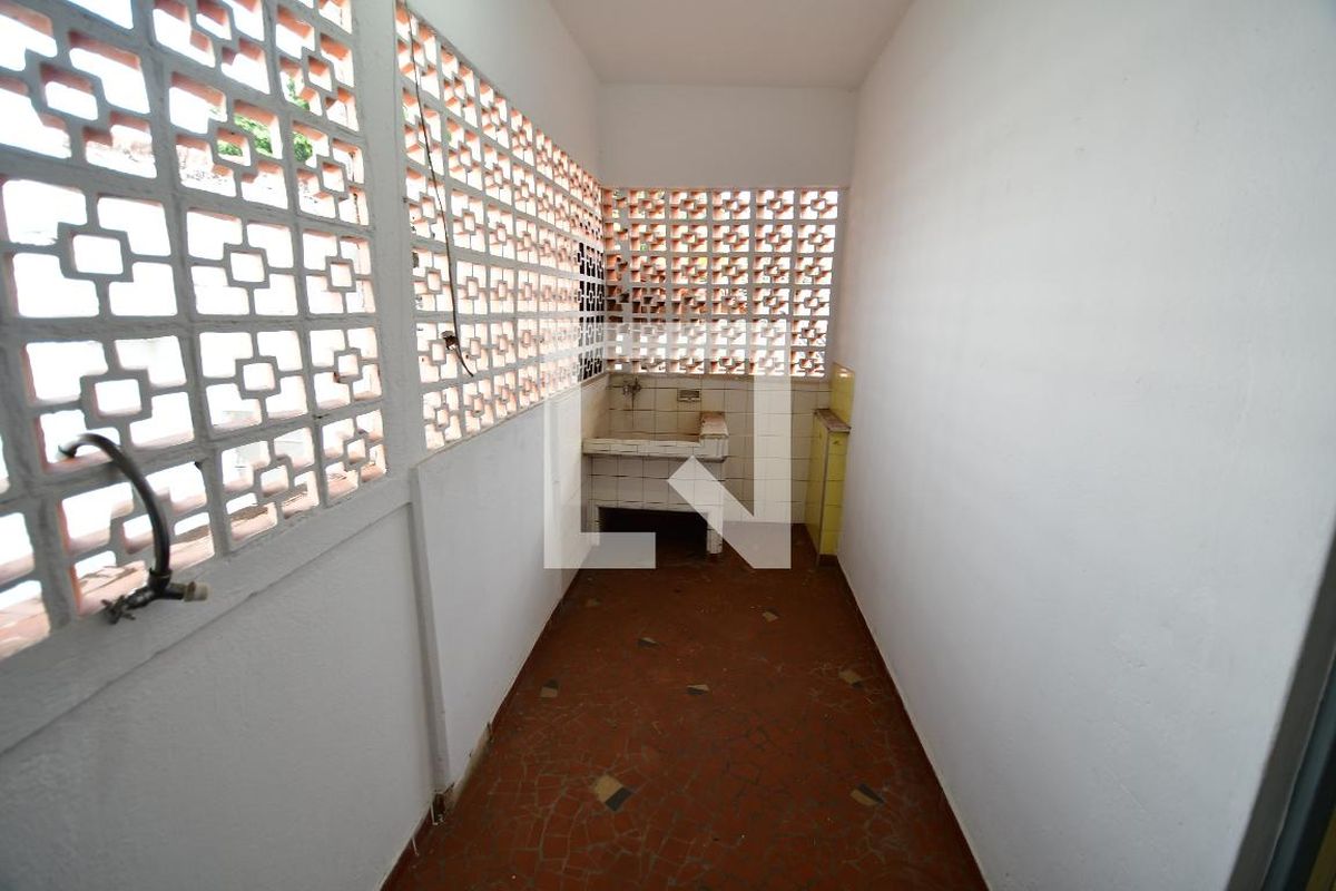 Casa à Venda - Jardim Chapadão, 2 Quartos,  150 m2 em , Campinas - sp | SoloBR