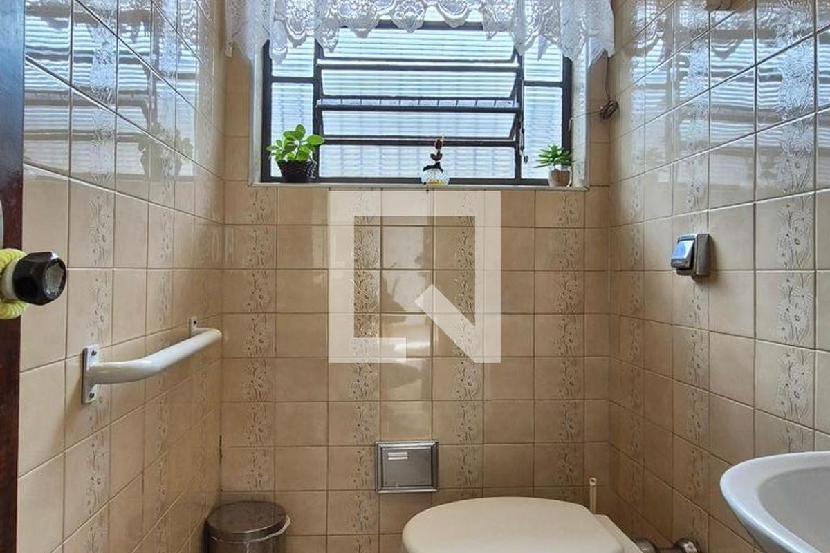 Casa à Venda - Parque Prado, 4 Quartos,  250 m2 em , Campinas - sp | SoloBR