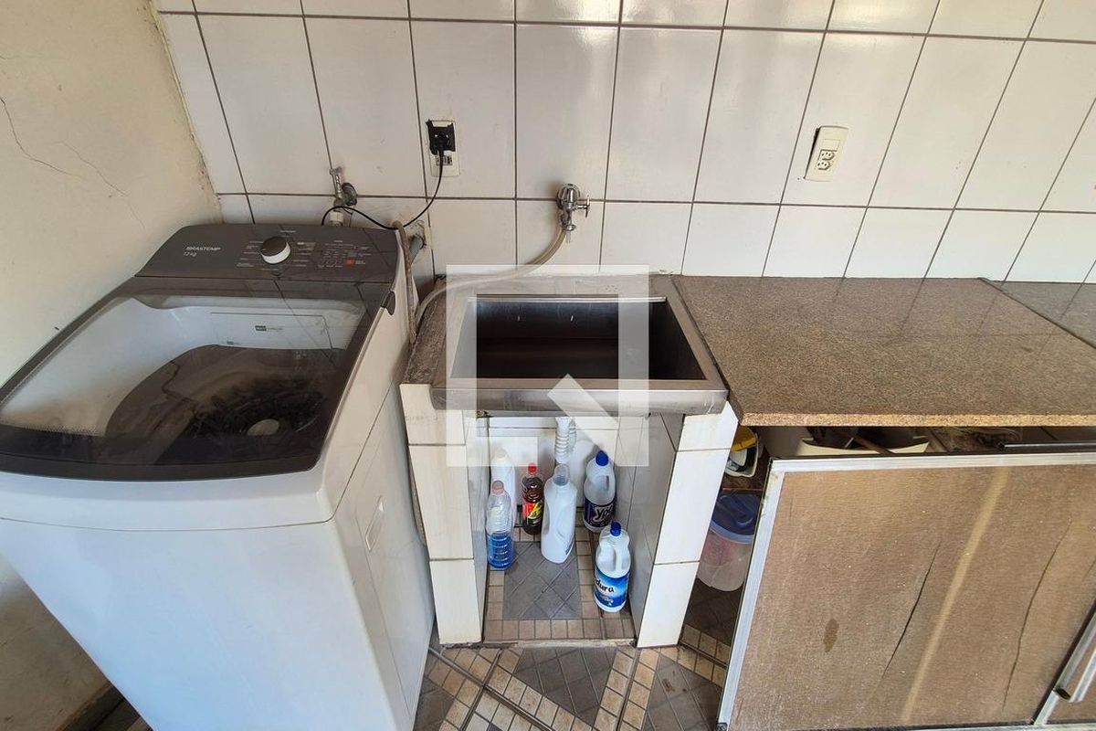 Casa à Venda - Parque Prado, 4 Quartos,  250 m2 em , Campinas - sp | SoloBR