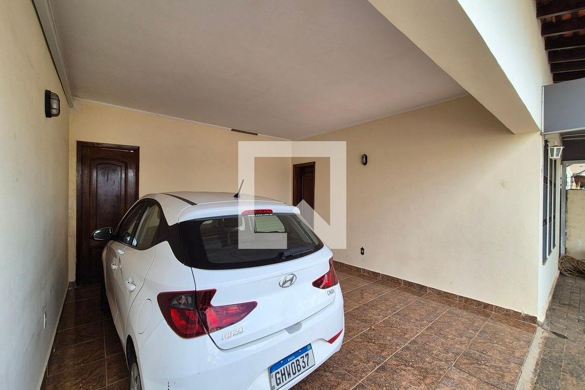 Casa à Venda - Parque Prado, 4 Quartos,  250 m2 em , Campinas - sp | SoloBR