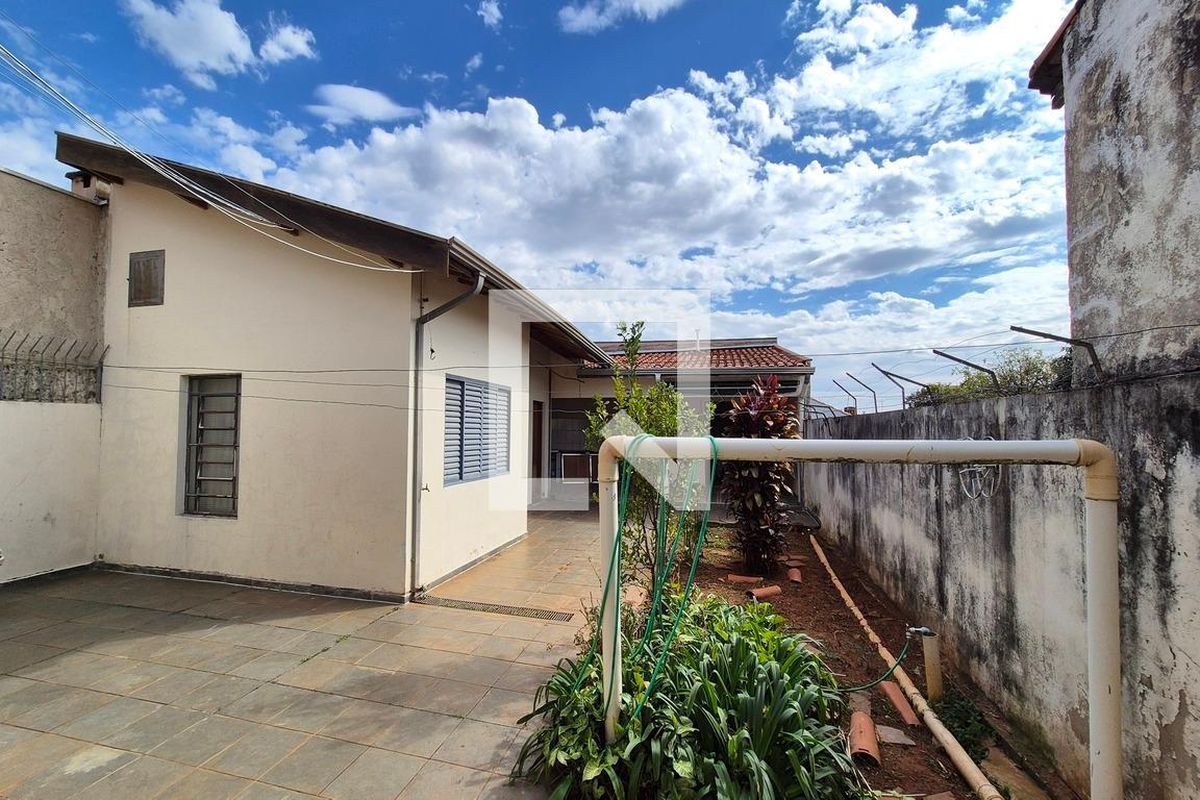 Casa à Venda - Parque Prado, 4 Quartos,  250 m2 em , Campinas - sp | SoloBR