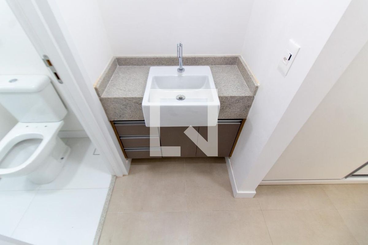 Apartamento à Venda - Bosque, 1 Quarto,  46 m2 em , Campinas - sp | SoloBR