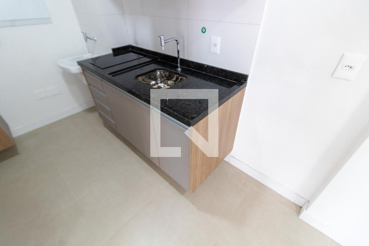 Apartamento à Venda - Bosque, 1 Quarto,  46 m2 em , Campinas - sp | SoloBR