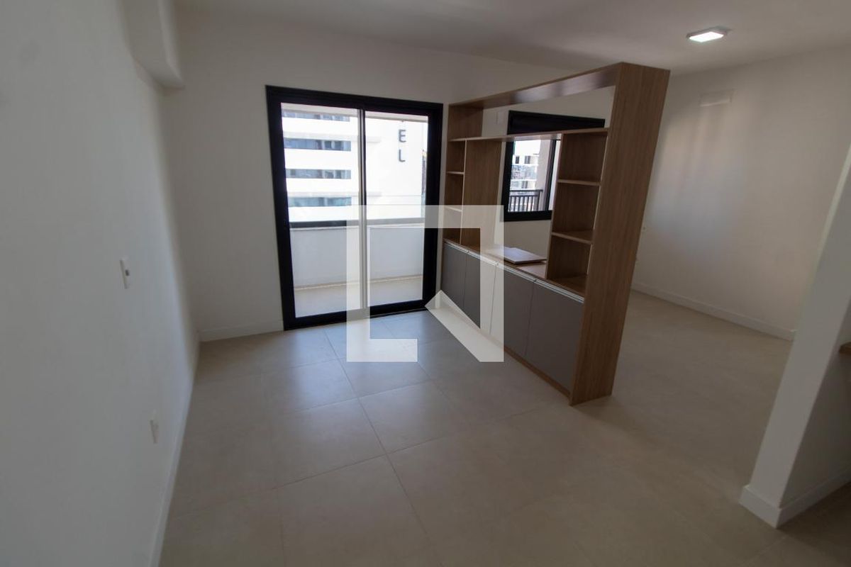 Apartamento à Venda - Bosque, 1 Quarto,  46 m2 em , Campinas - sp | SoloBR