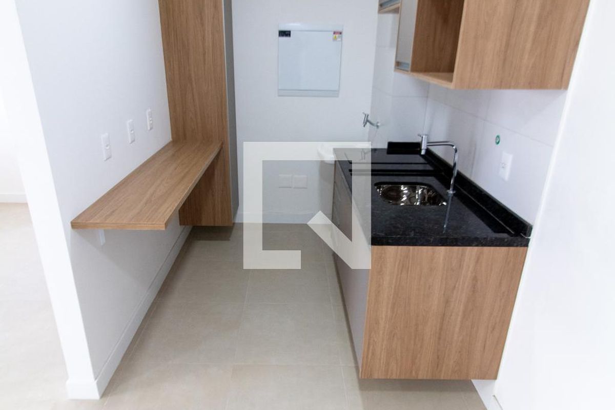Apartamento à Venda - Bosque, 1 Quarto,  46 m2 em , Campinas - sp | SoloBR