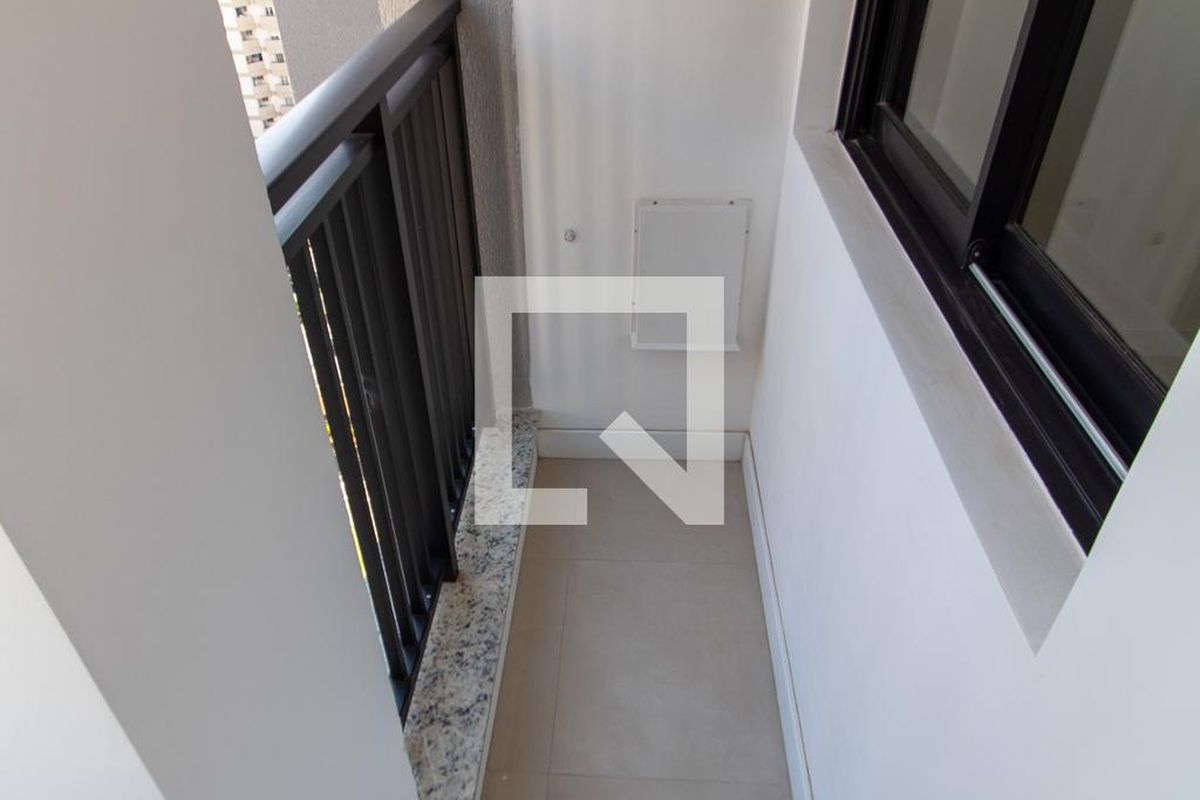 Apartamento à Venda - Bosque, 1 Quarto,  46 m2 em , Campinas - sp | SoloBR
