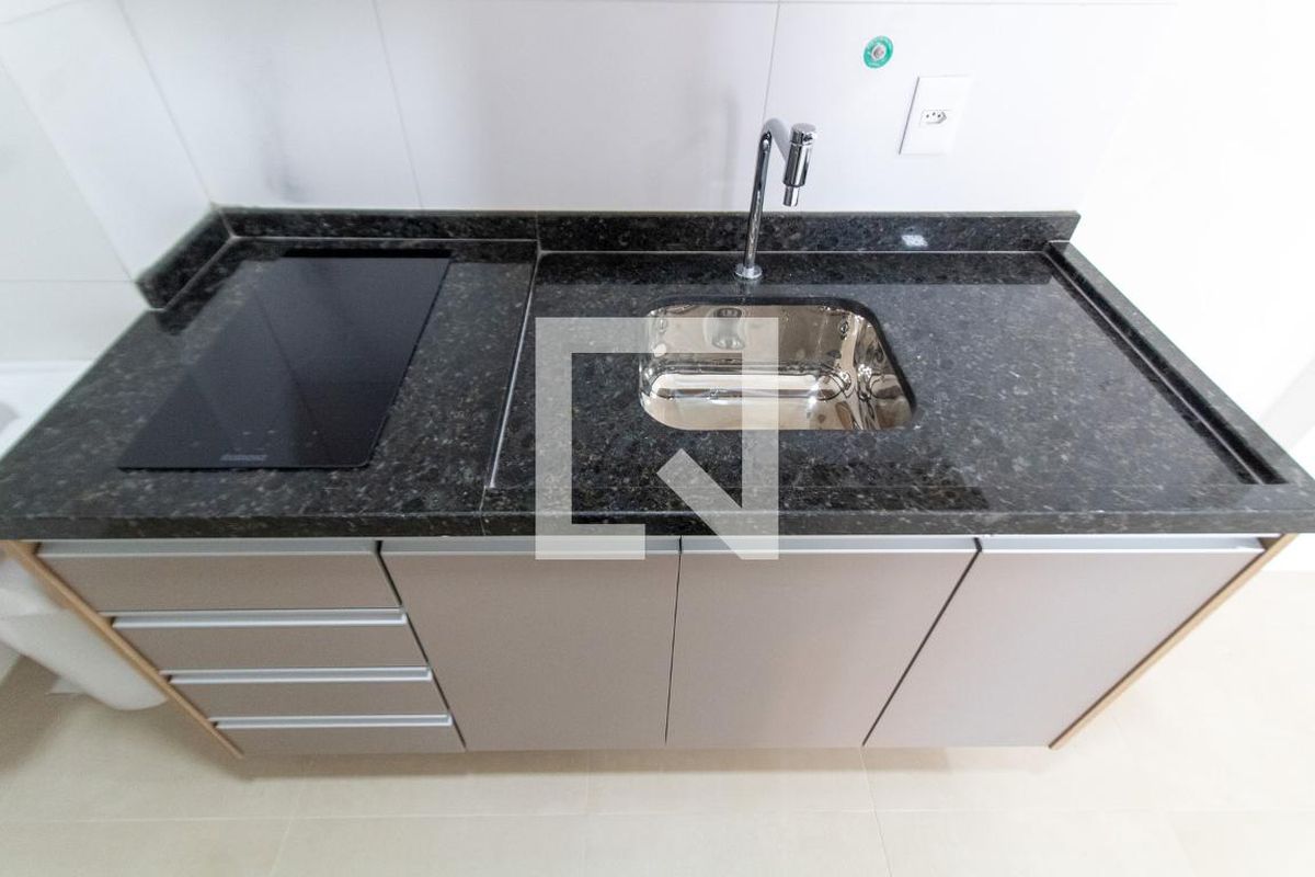 Apartamento à Venda - Bosque, 1 Quarto,  46 m2 em , Campinas - sp | SoloBR