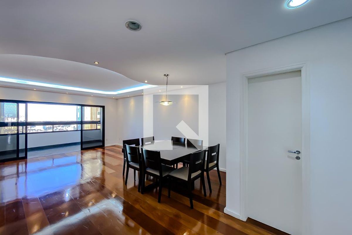 Apartamento, 4 quartos, 200 m² - Foto 1