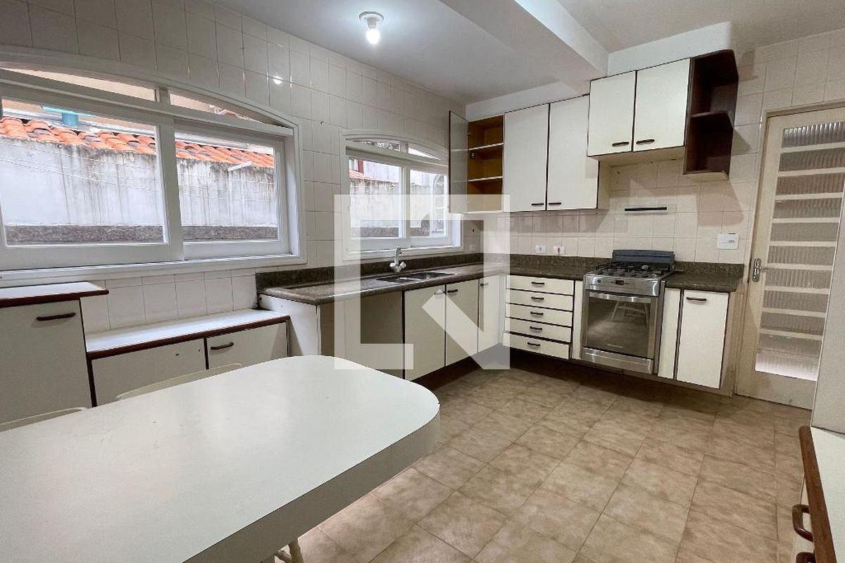 Casa, 4 quartos, 350 m² - Foto 47