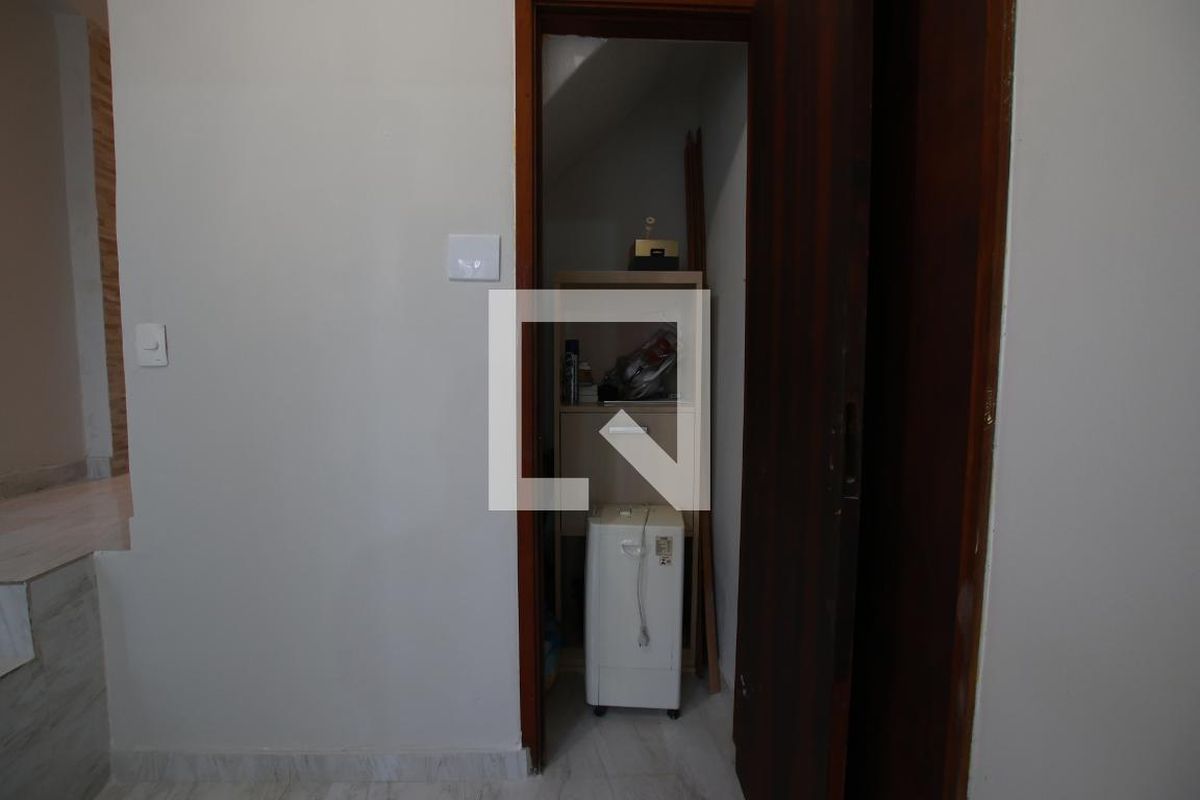 Casa, 2 quartos, 240 m² - Foto 40