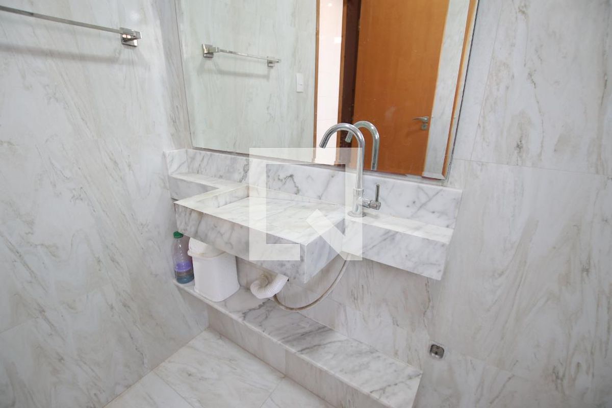 Casa, 2 quartos, 240 m² - Foto 19