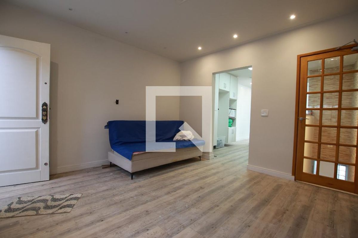 Casa, 2 quartos, 240 m² - Foto 1