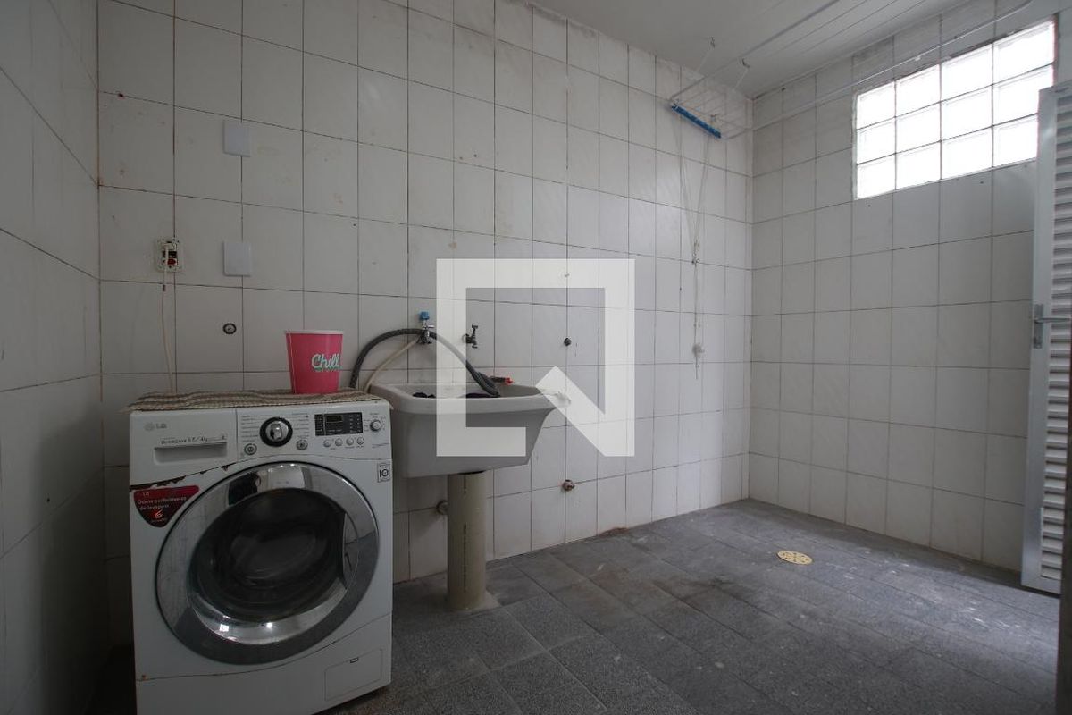 Casa, 2 quartos, 240 m² - Foto 54