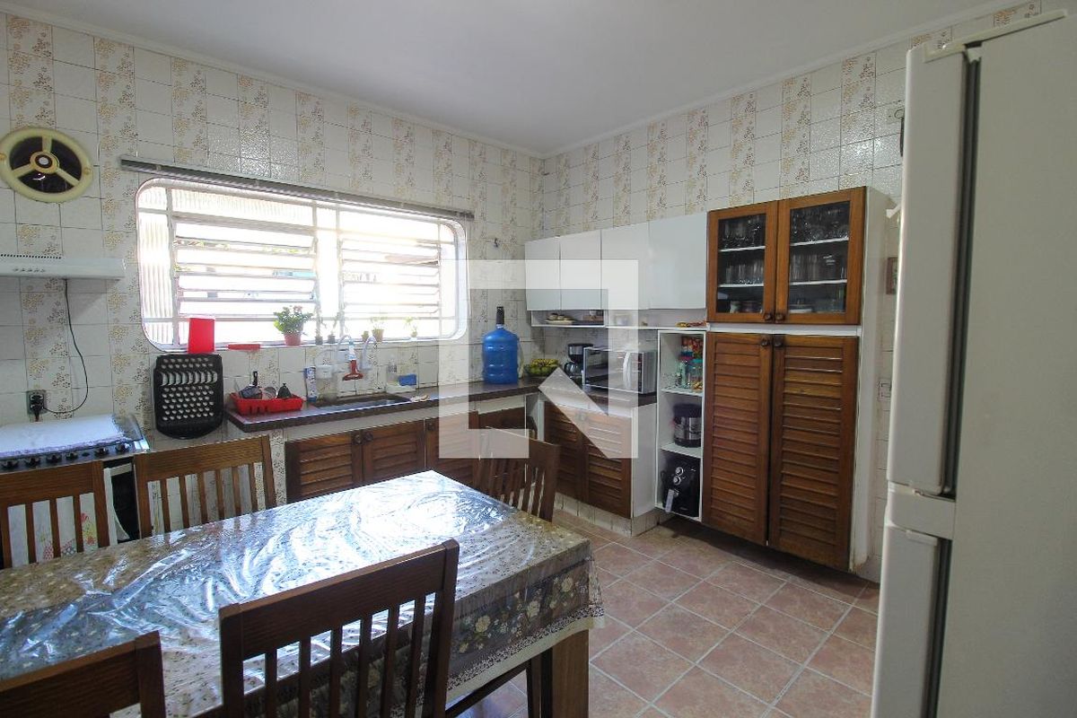Casa, 3 quartos, 260 m² - Foto 15
