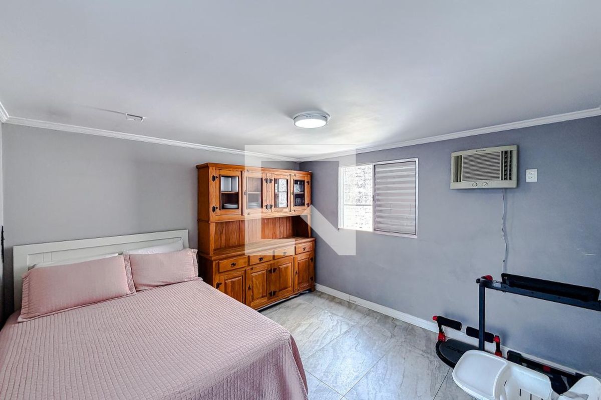Casa, 3 quartos, 211 m² - Foto 53