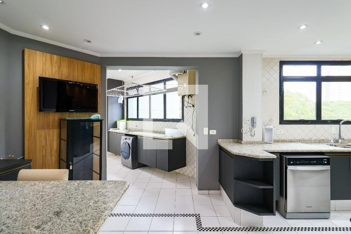 Apartamento, 3 quartos, 215 m² - Foto 40