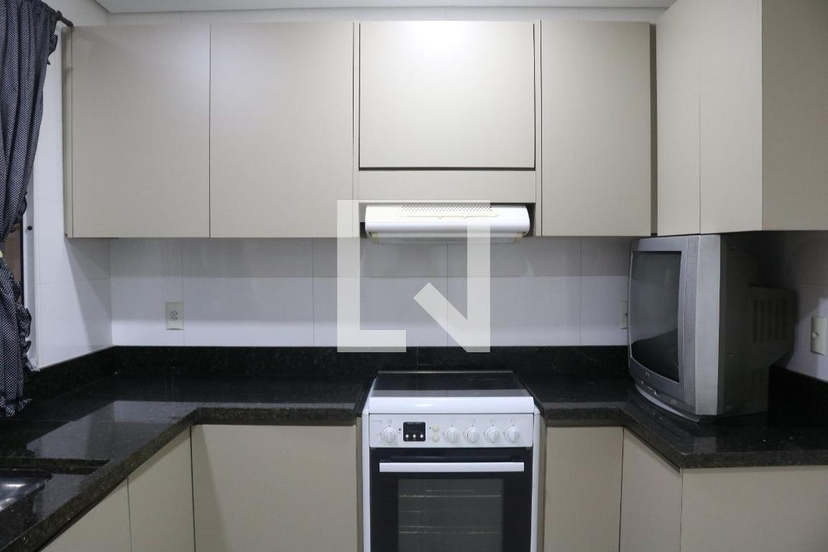 Casa, 4 quartos, 200 m² - Foto 37