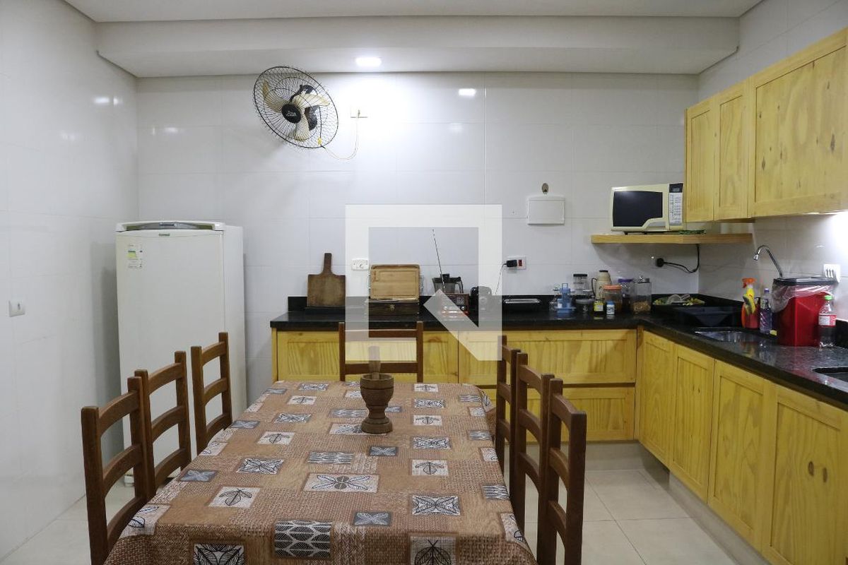 Casa, 4 quartos, 200 m² - Foto 43
