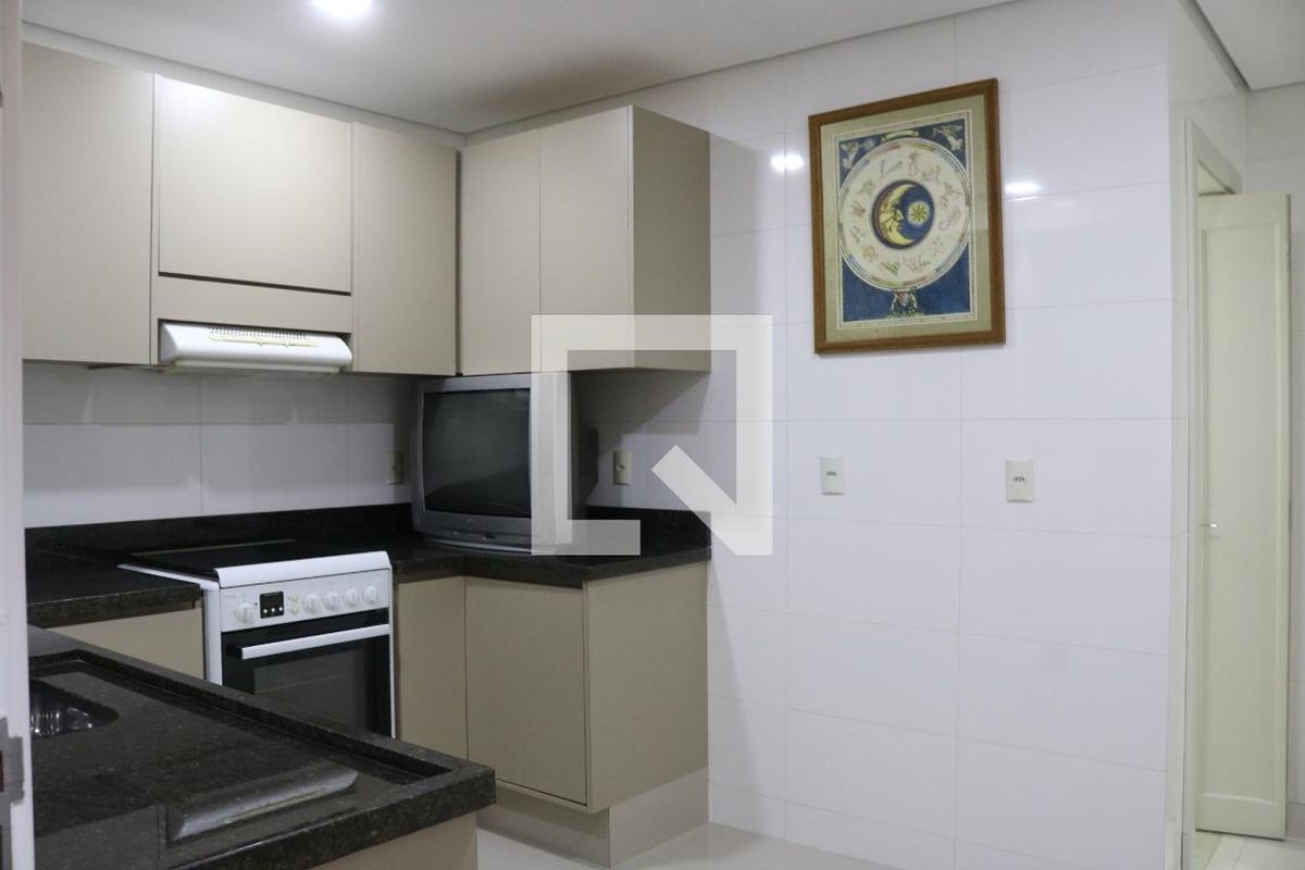 Casa, 4 quartos, 200 m² - Foto 39