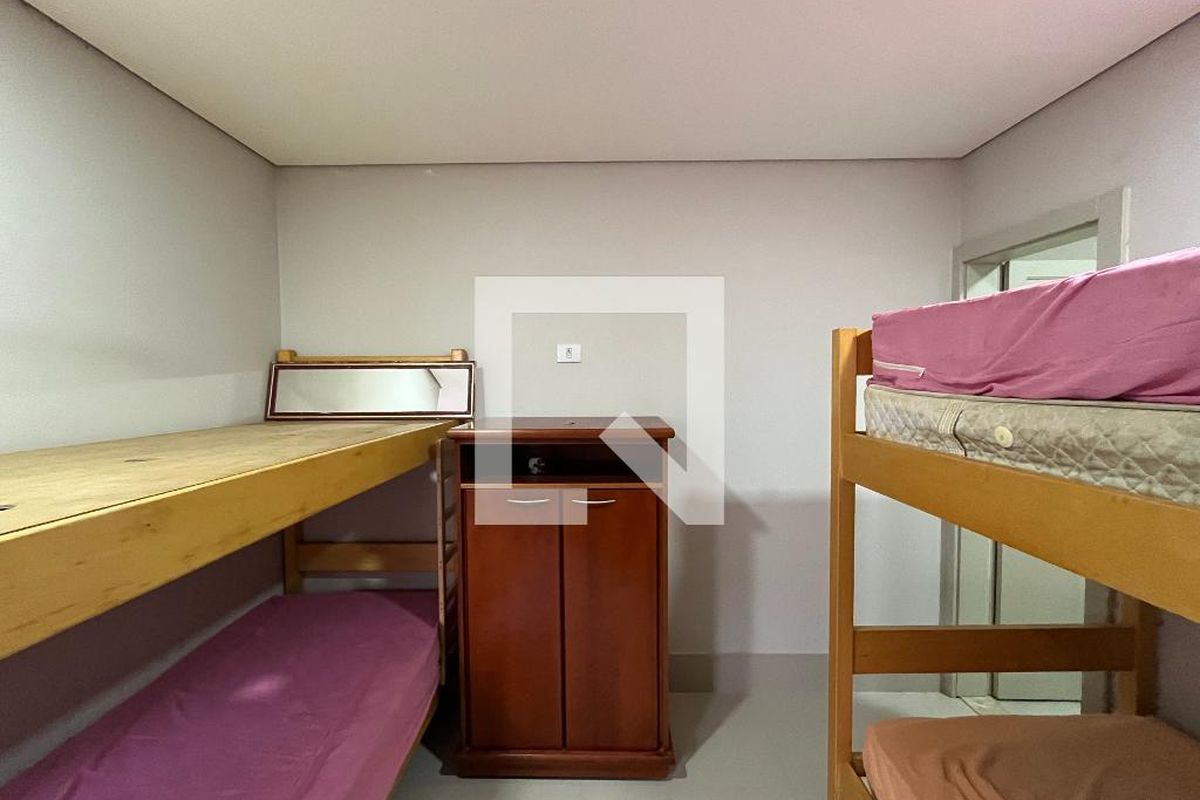 Casa, 4 quartos, 200 m² - Foto 10