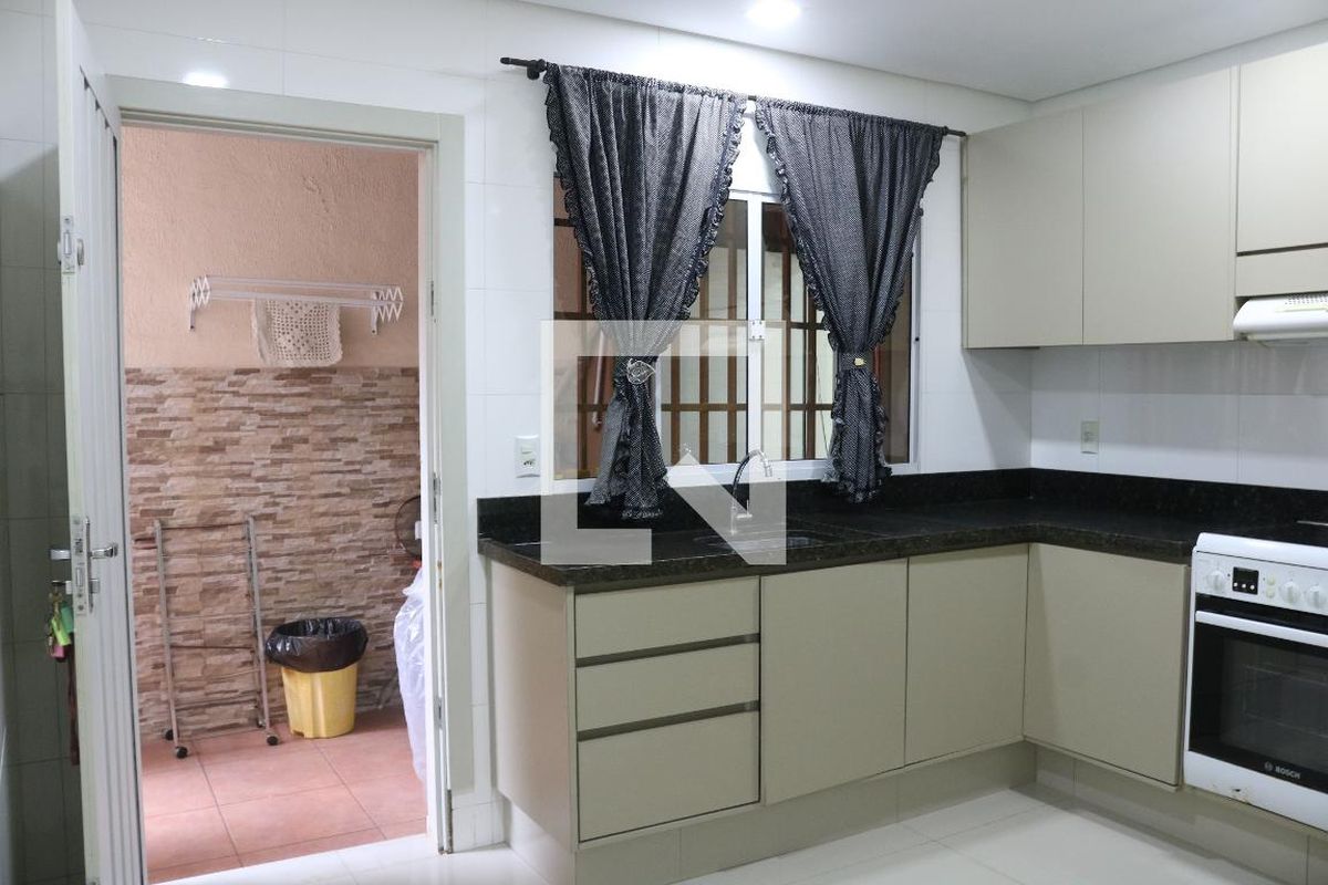 Casa, 4 quartos, 200 m² - Foto 36