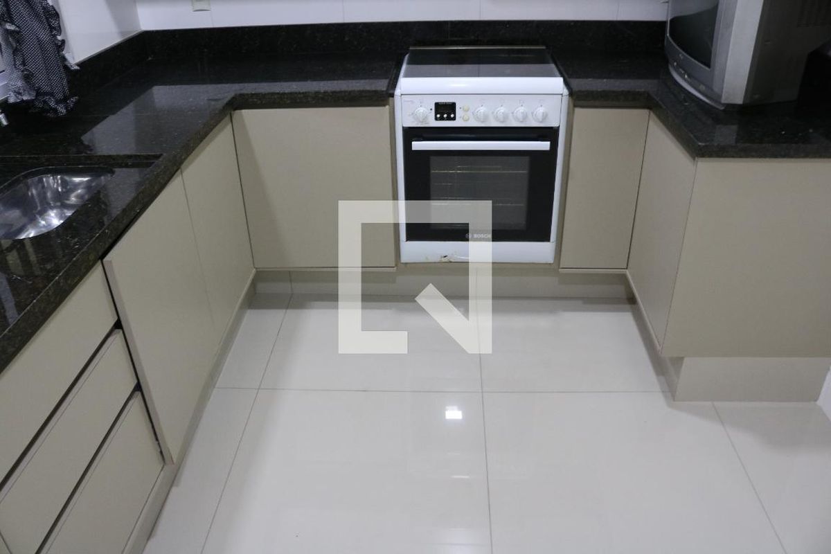 Casa, 4 quartos, 200 m² - Foto 38