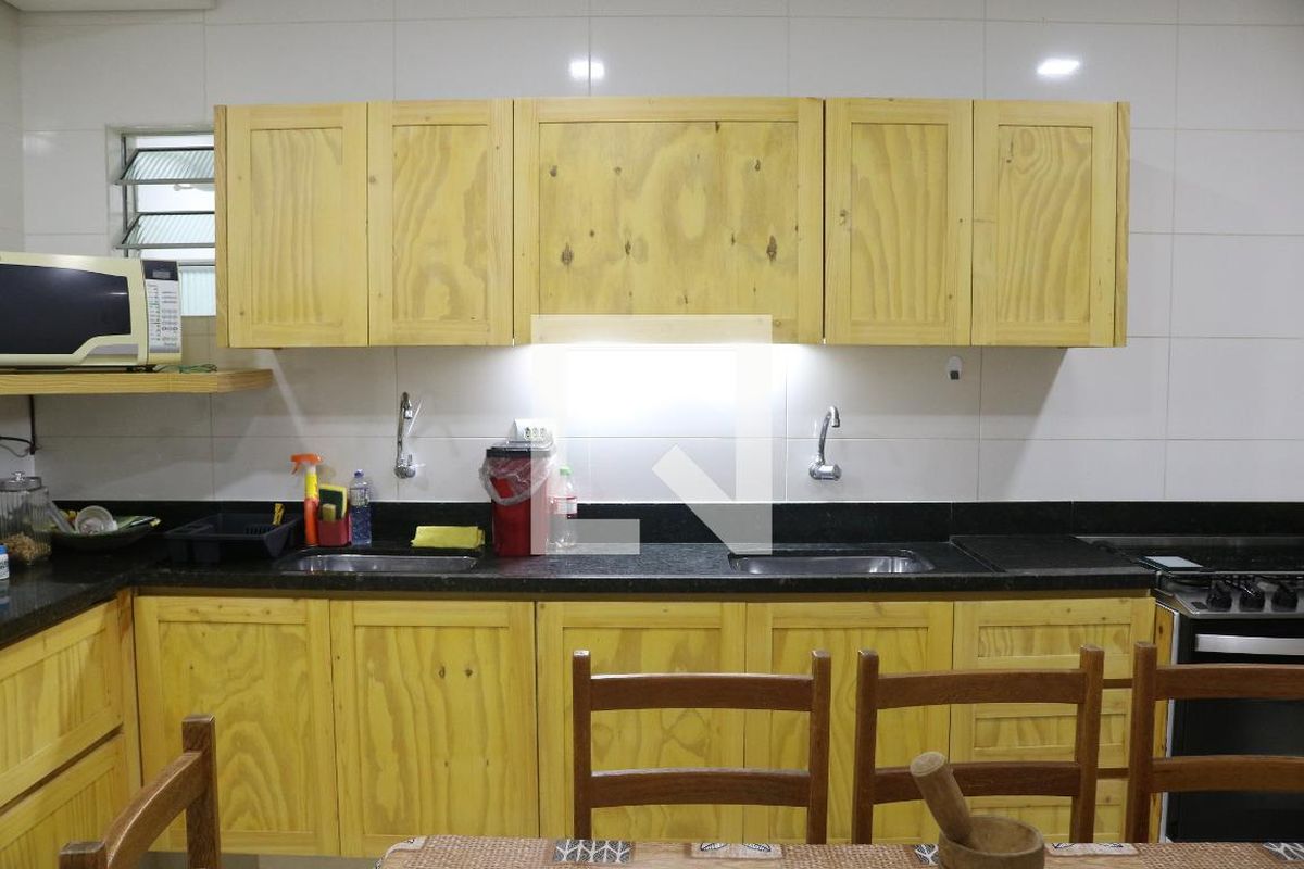 Casa, 4 quartos, 200 m² - Foto 47