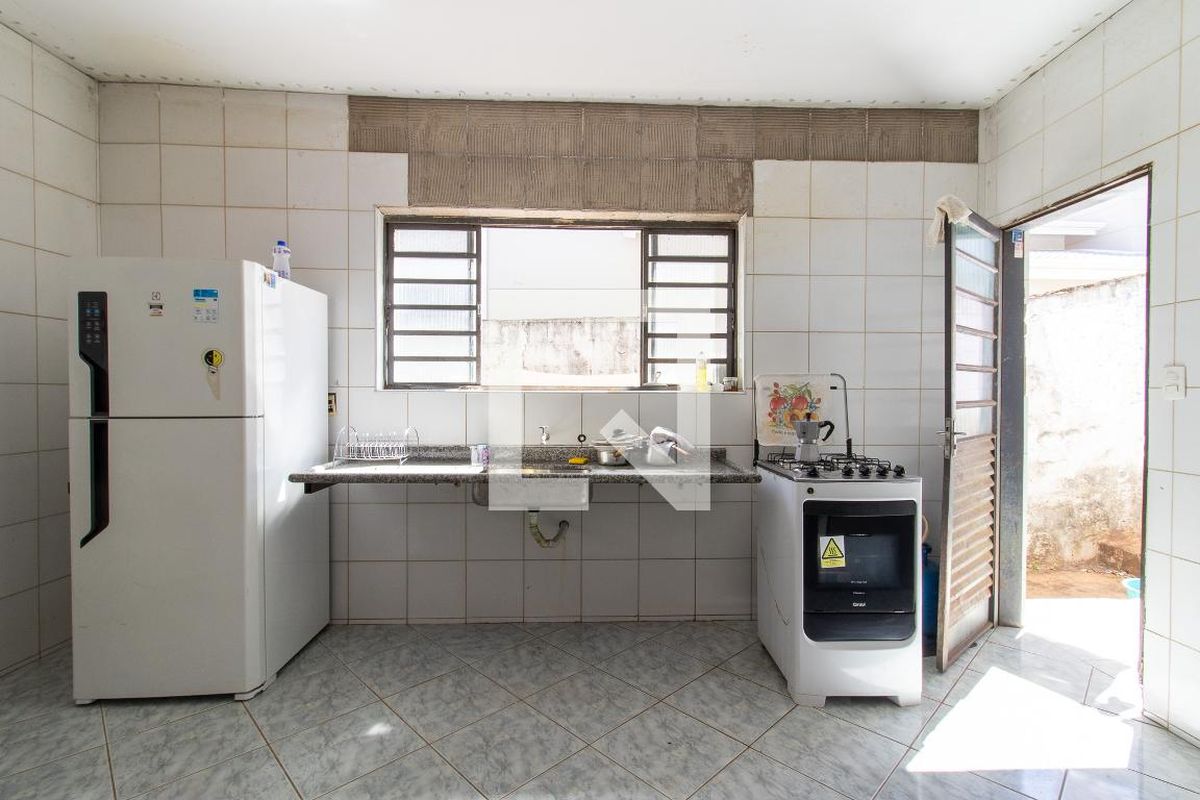 Casa à Venda - Jardim Chapadão, 4 Quartos,  300 m2 em , Campinas - sp | SoloBR