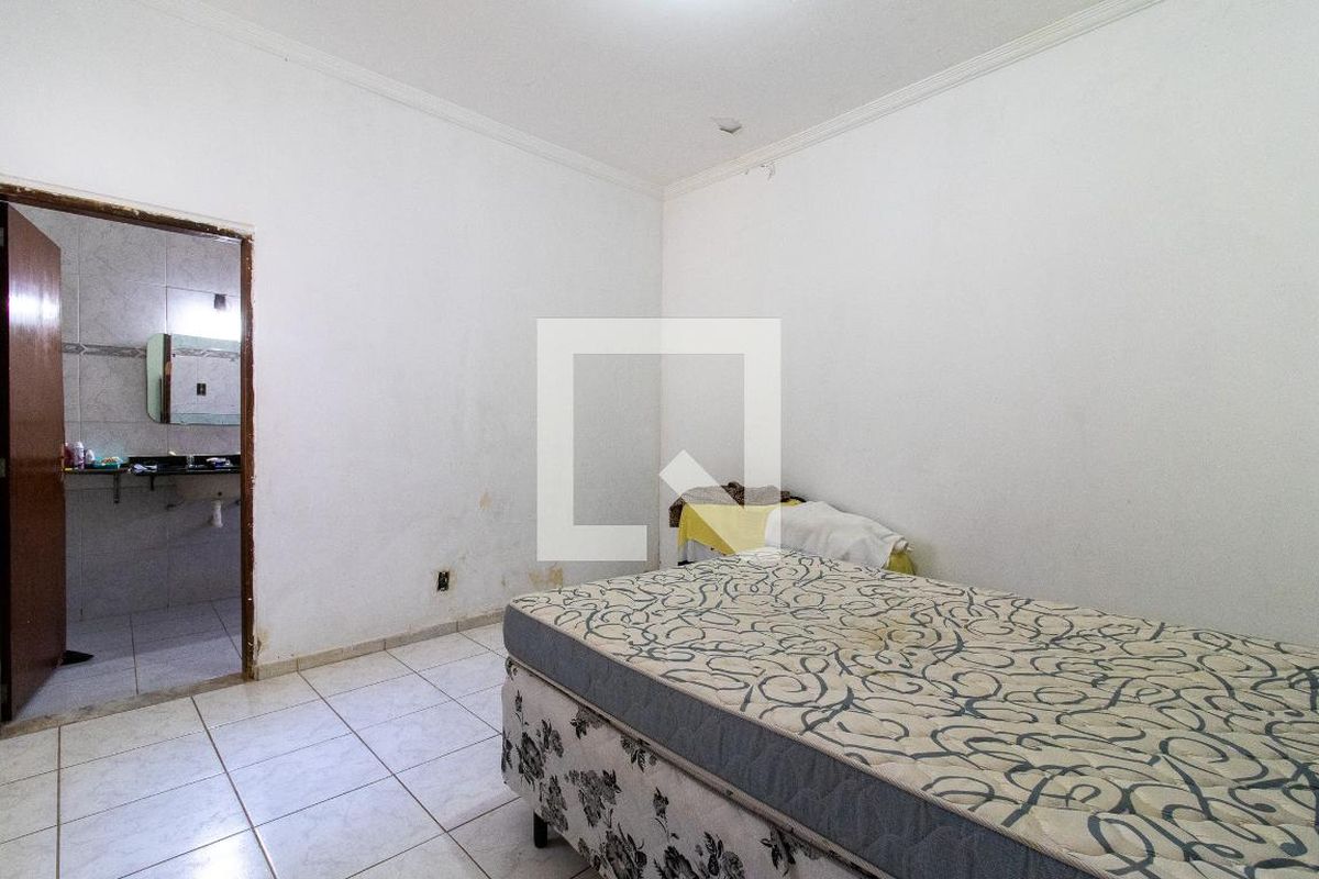 Casa à Venda - Jardim Chapadão, 4 Quartos,  300 m2 em , Campinas - sp | SoloBR