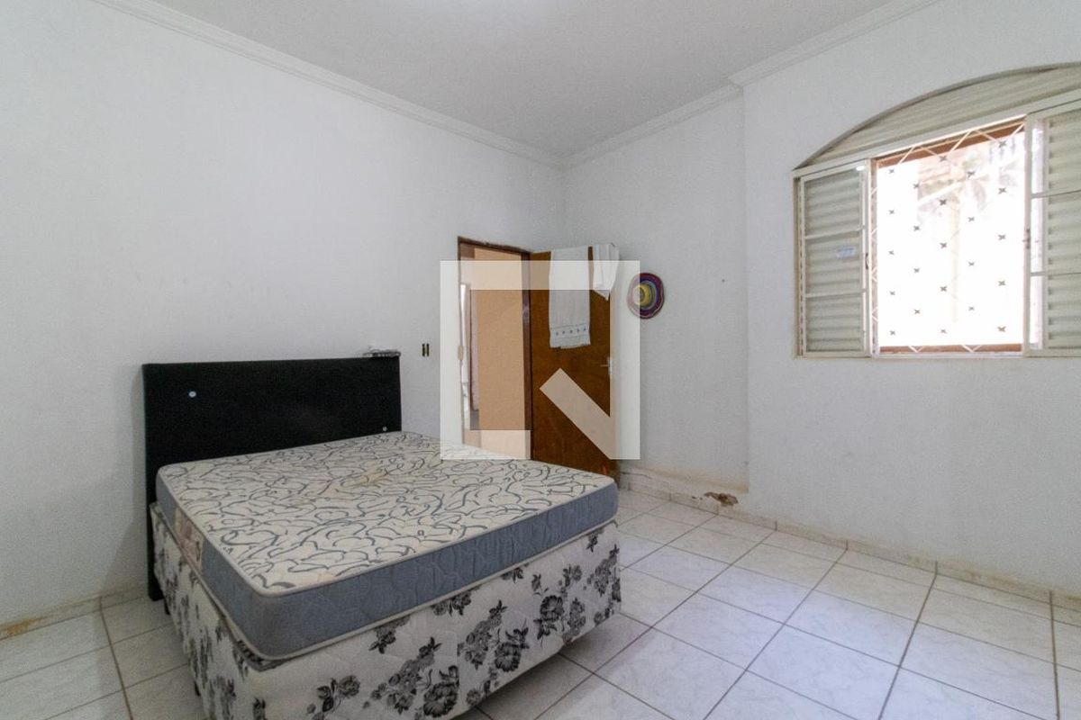 Casa à Venda - Jardim Chapadão, 4 Quartos,  300 m2 em , Campinas - sp | SoloBR