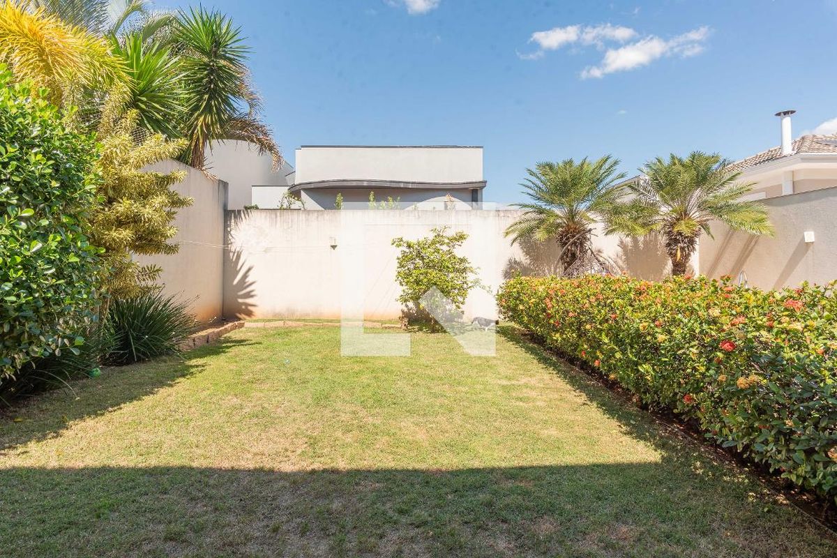Casa à Venda - Swiss Park, 3 Quartos,  242 m2 em , Campinas - sp | SoloBR